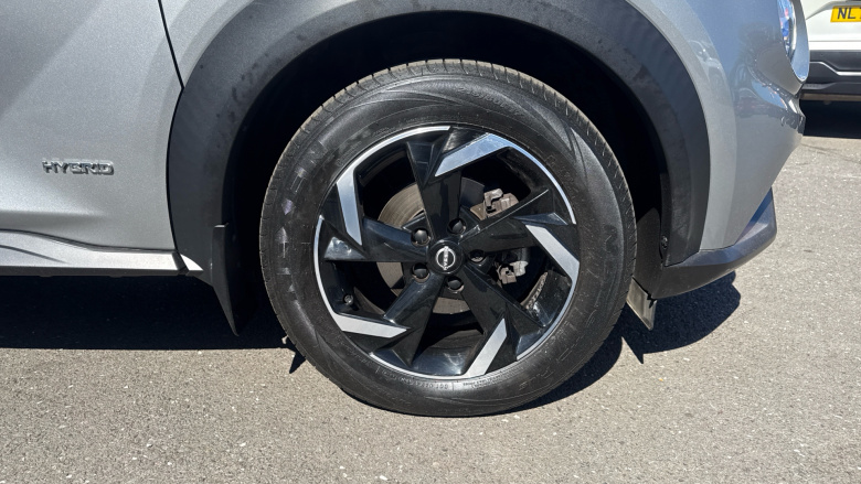 Nissan Juke 1.6 Hybrid N-Connecta 5dr Auto Hybrid Hatchback